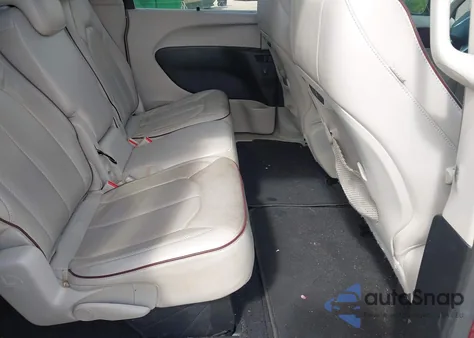 2018 Chrysler Pacifica Limited from USA, damaged, VIN 2C4RC1GG1JR338392